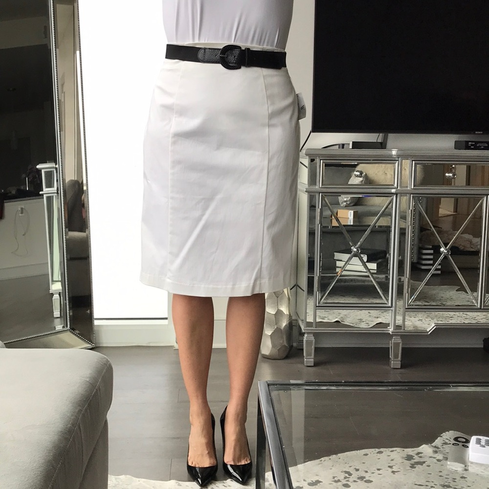White/cream skirt